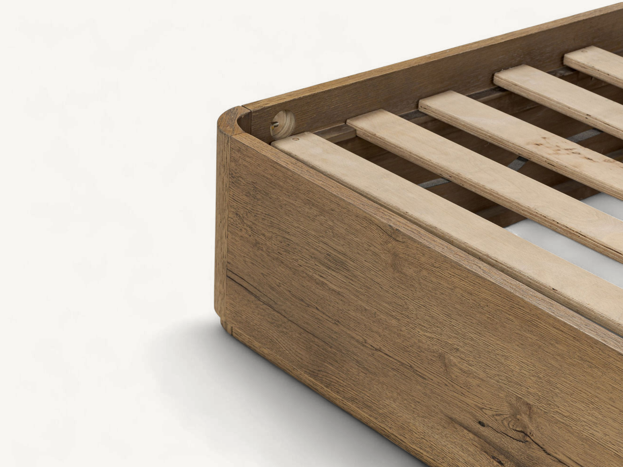 Altair Bed - Image 8