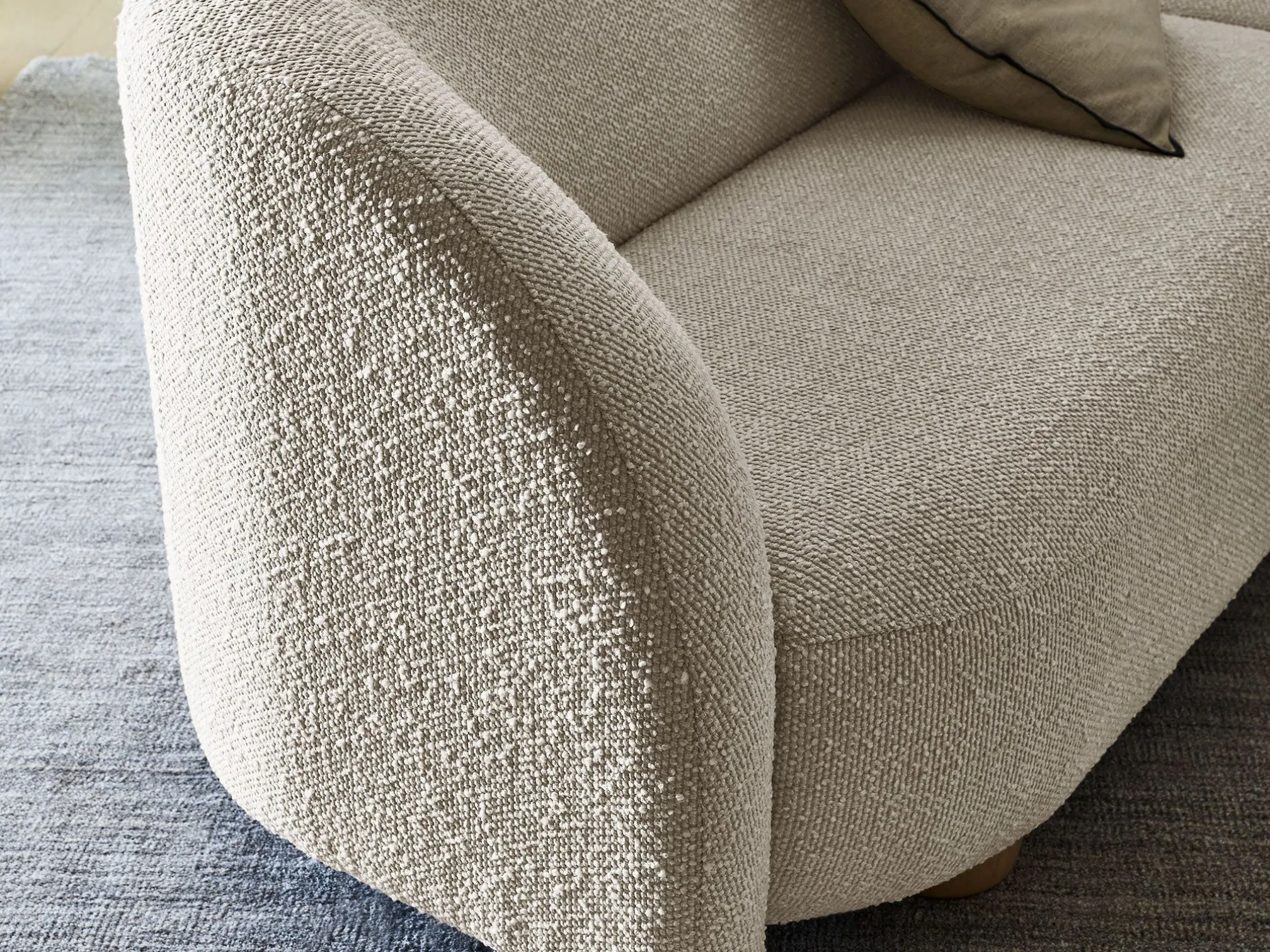 Aurina Sofa - Image 11