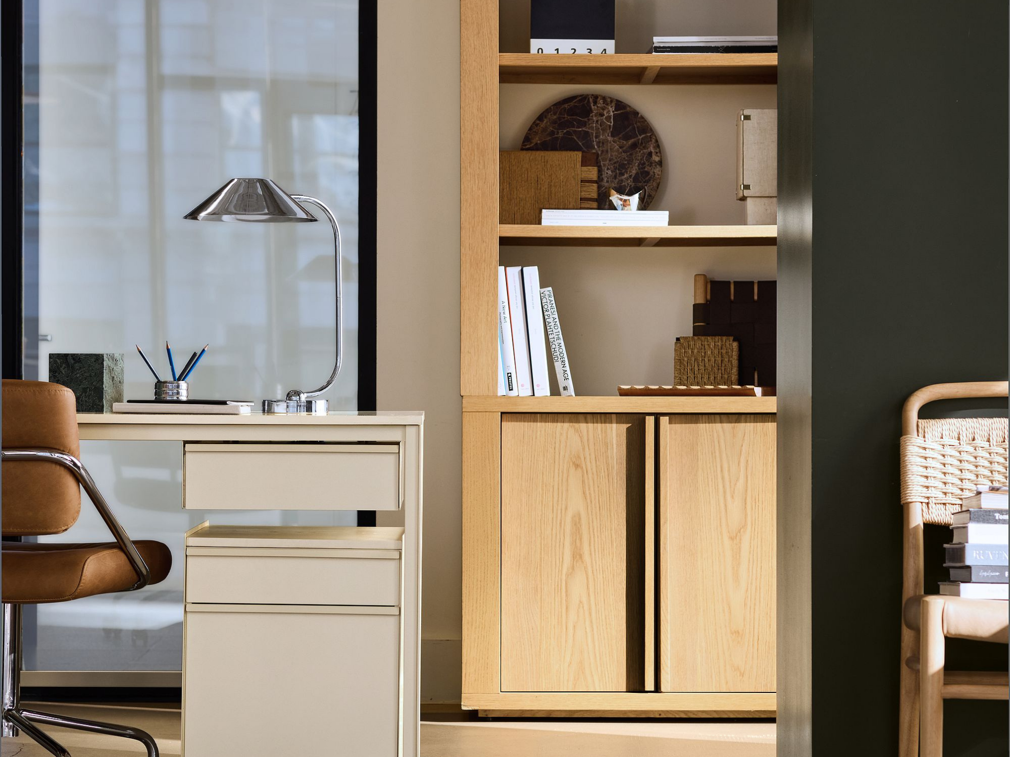 Calier Bookshelf - Image 9