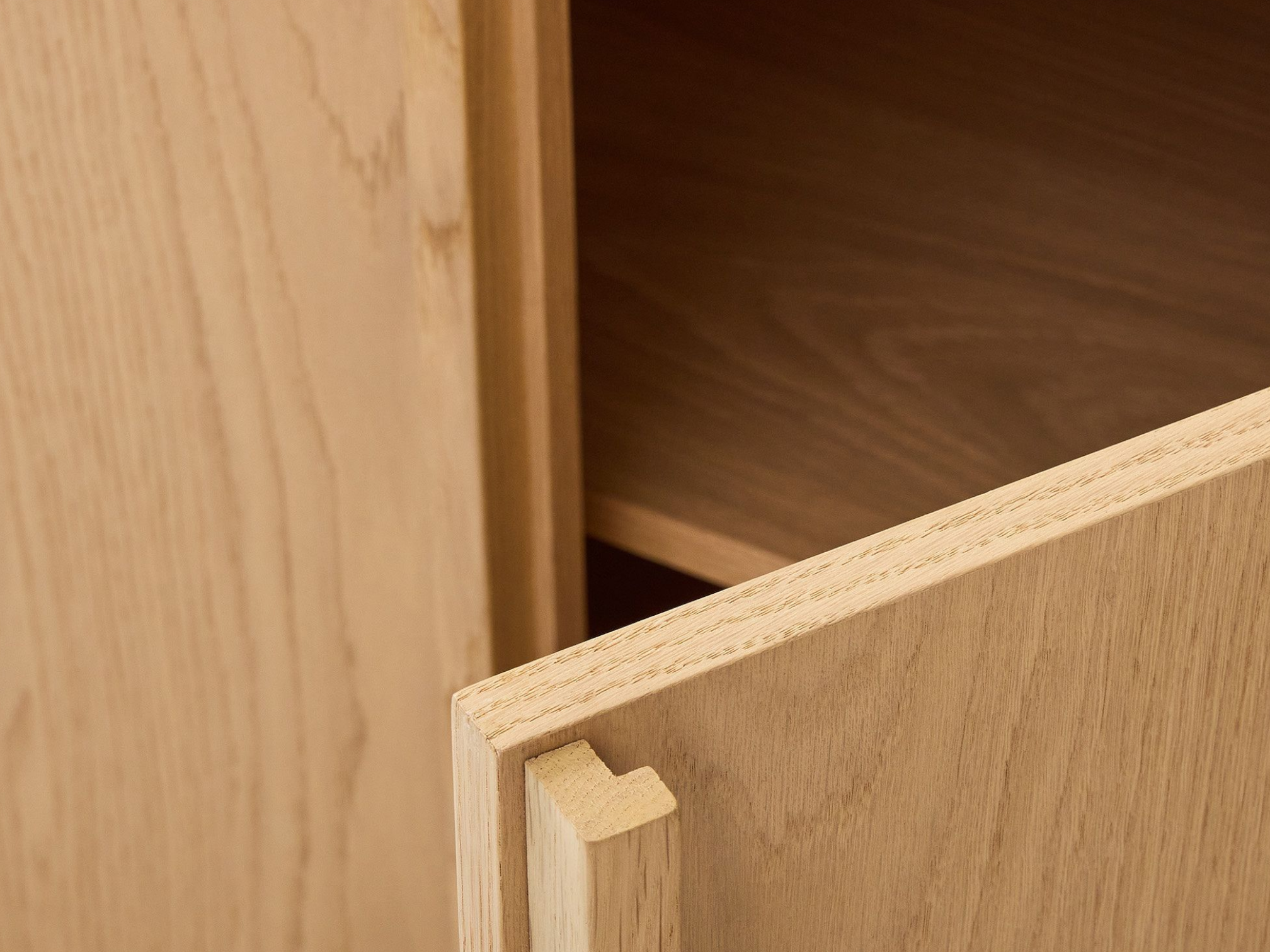 Calier Media Console - Image 7