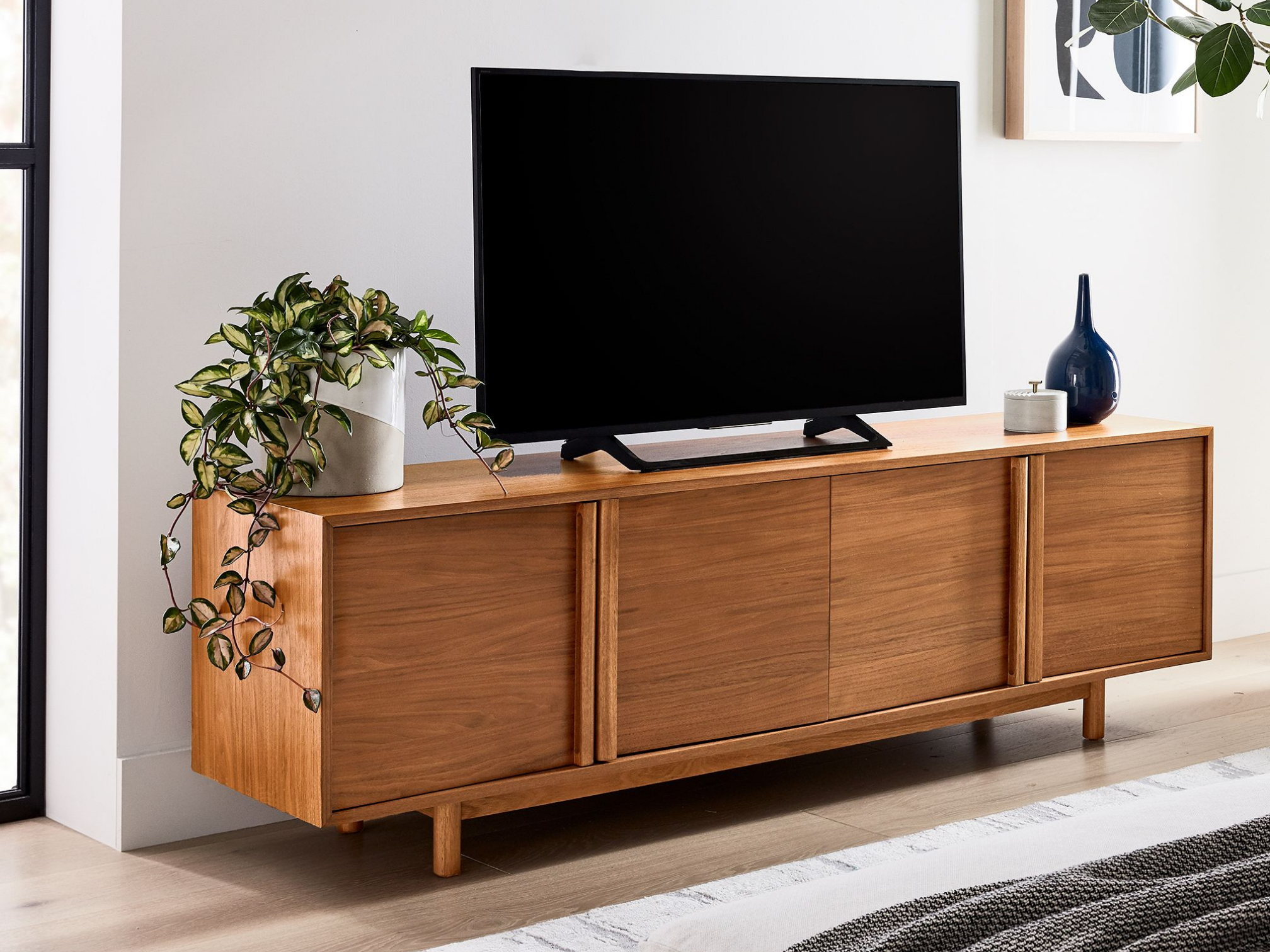 Louis TV Console - Image 6